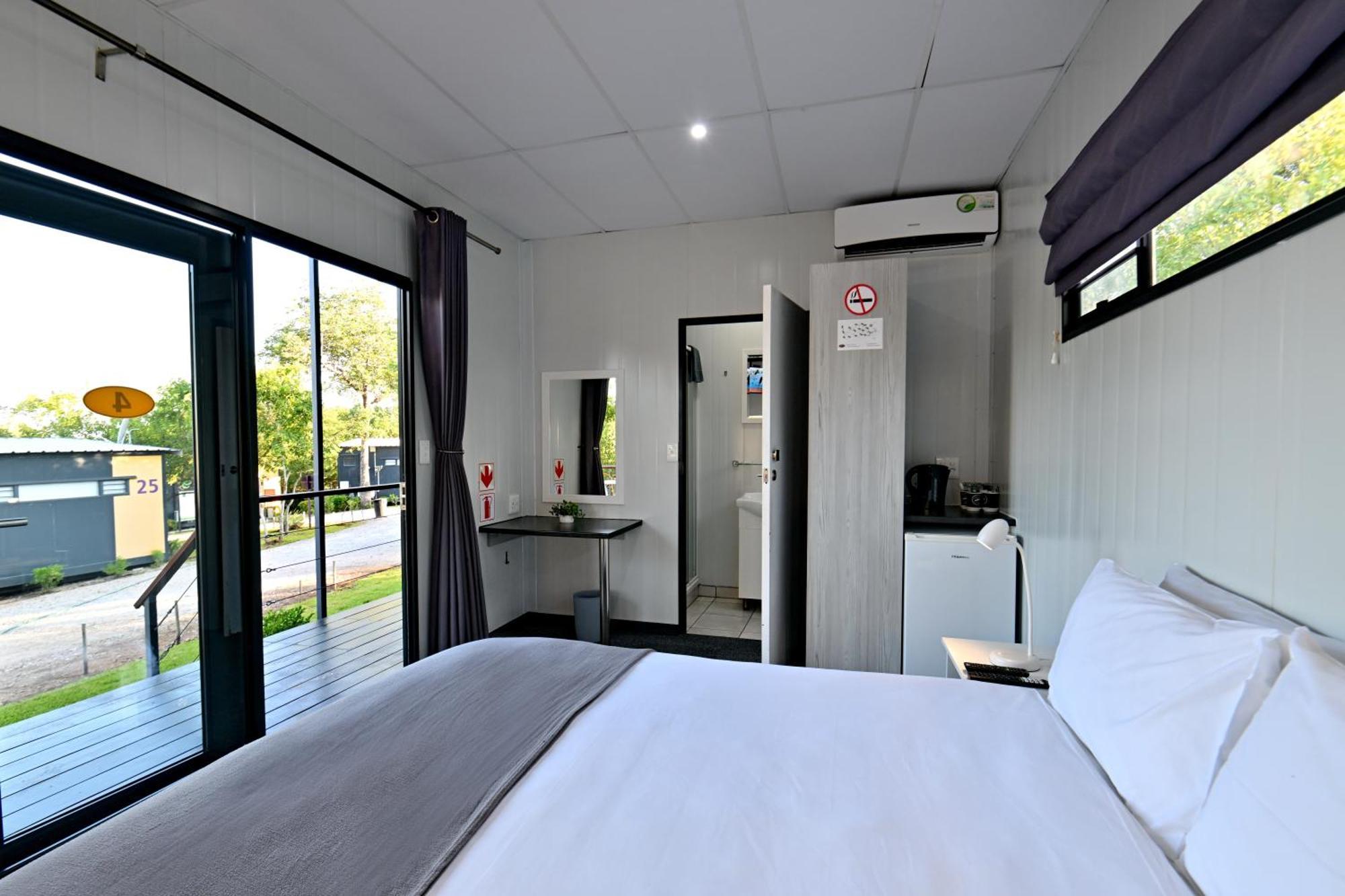 Sleepover Kruger Gate Skukuza Rom bilde